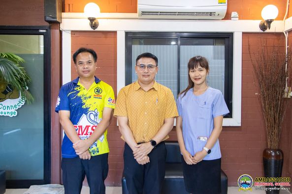 Ambassador Bilingual School (ABS) welcomed Chief Petty Officer First Class Sakol Khamdee, a professional nurse specialising in the Public Health and Environment Division, along with the staff of the Public Health and Environment Division, Nong Phueng Municipality