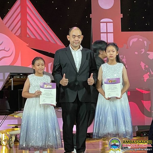 Congratulate to Miss Phimphajee Netiwachareepong (Jilly) G.6A received a YAMAHA GOLD PRIZE certificate from Yamaha Nakornping Music School,