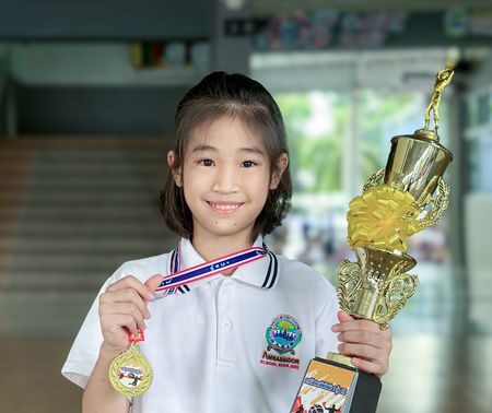 Congratulate to Miss Phurichaya Yongrattrakul (Junjuea) G.4A who participated in the 5×5 basketball competition for under 10 years old (U10MIX)