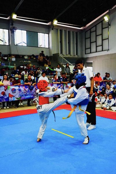 Congratulate to Miss Siladapa Upara (Lyga) G.2IBlue for joining the following taekwondo competitions