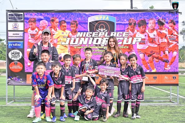 Congratulate Mr. Thanasit Kitsurat (Captain), Grade 2A for his achievements in the U‑8 football tournaments “COPA NAKA SEPIES” and “Niceplace Junior Cup”