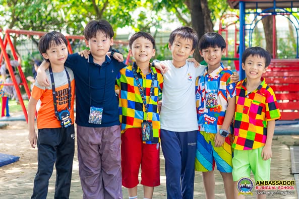 ABS Spirit Week 2025 – Day 3: Disco Party Theme