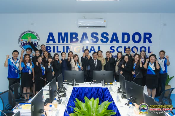 Ambassador Bilingual School (ABS), led by Director Ms. Sriphae Thanakhwang, together with the administration, teachers, staff, and parents, welcomed Assoc. Prof. Chamnian Kaewkhamnoi and Dr. Manop Pakaniaranat, evaluators from the Office for National Education Standards and Quality Assessment (ONESQA), for a Virtual Visit assessment of early childhood and basic education on Friday, January 23, 2026.
