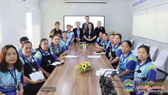 The Academic Department of Ambassador Bilingual School (ABS) organized the “Everyday English” Training Program for Semester 2 of the 2026 Academic Year for housekeeping staff, janitors, kitchen staff, and other supporting personnel.